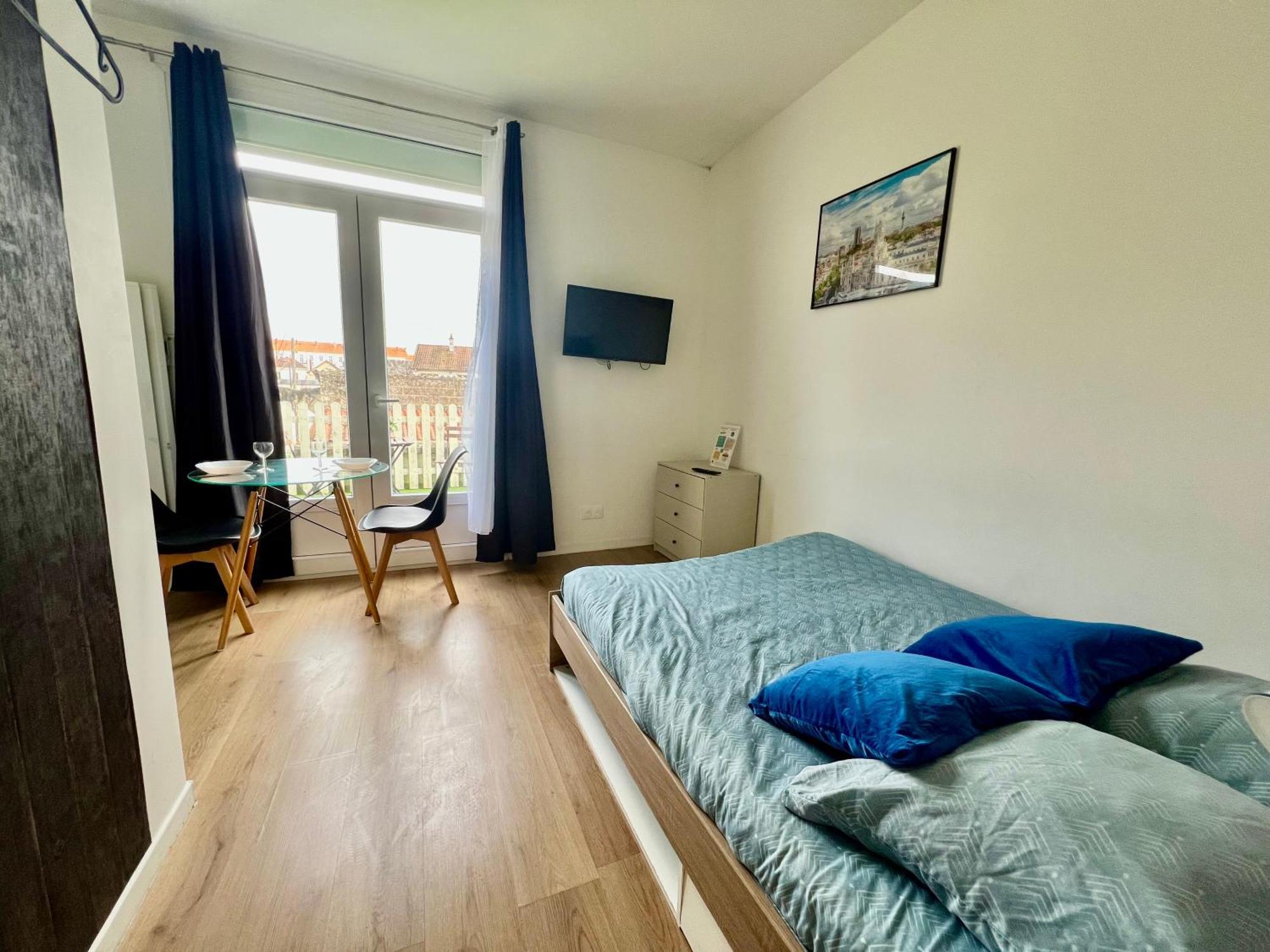 Studios Ideal Pro I Centre-Ville & Parking Gratuit Châtellerault Εξωτερικό φωτογραφία