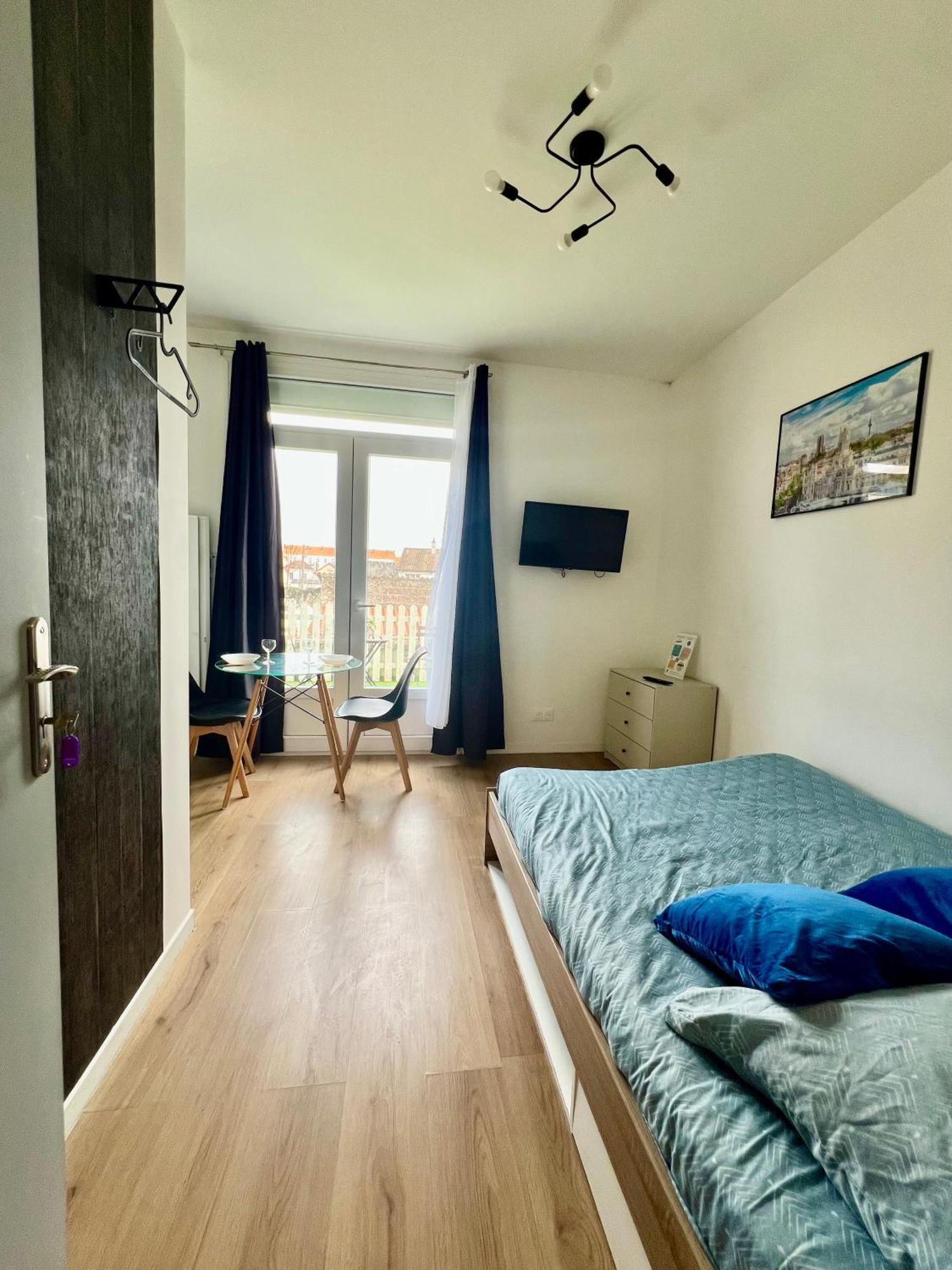 Studios Ideal Pro I Centre-Ville & Parking Gratuit Châtellerault Εξωτερικό φωτογραφία