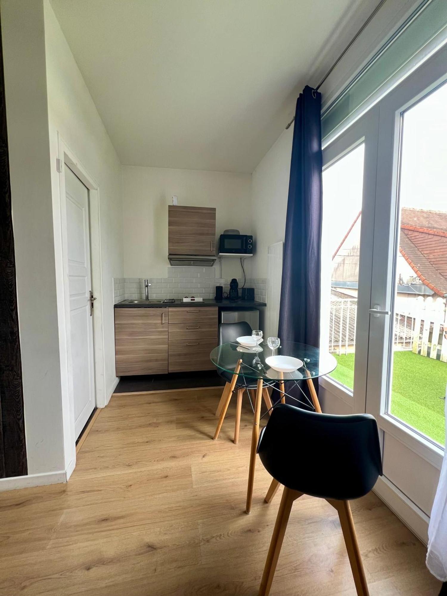 Studios Ideal Pro I Centre-Ville & Parking Gratuit Châtellerault Εξωτερικό φωτογραφία
