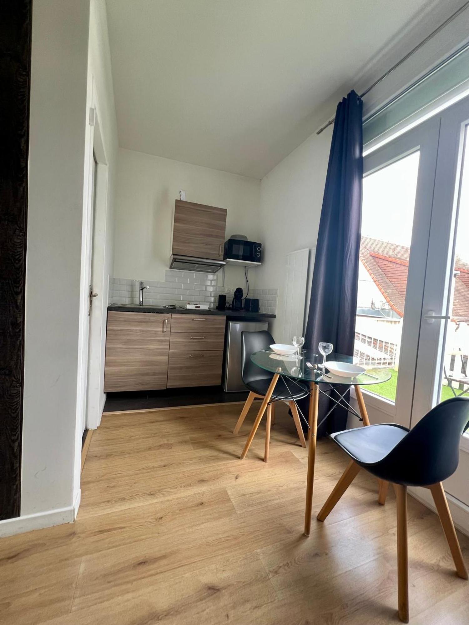 Studios Ideal Pro I Centre-Ville & Parking Gratuit Châtellerault Εξωτερικό φωτογραφία